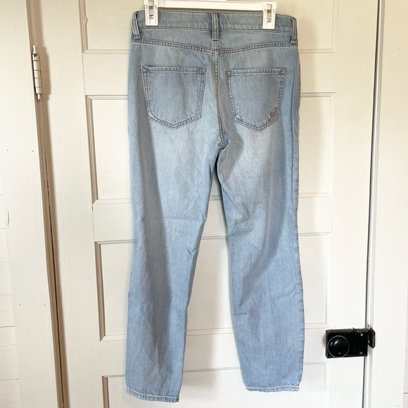 Express light wash mid-high rise cropped ripped jeans - Picture 3 of 12